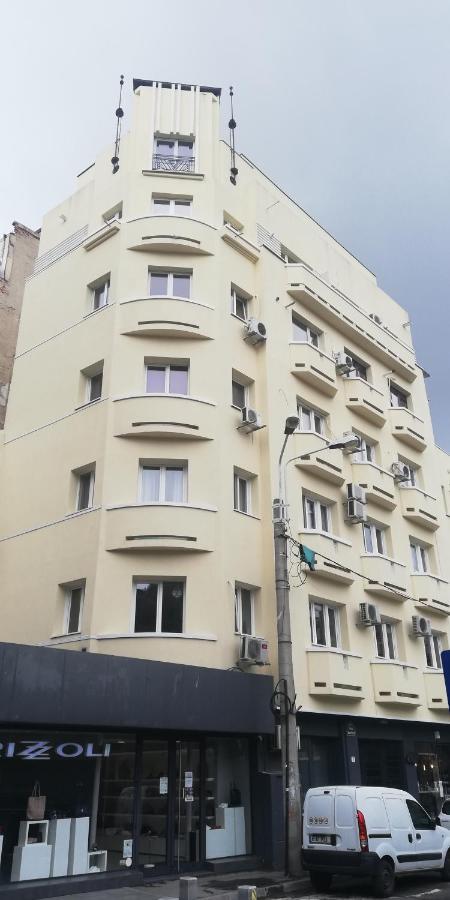 Victoria Plaza Two Bdr Apt Appartement Boekarest Buitenkant foto
