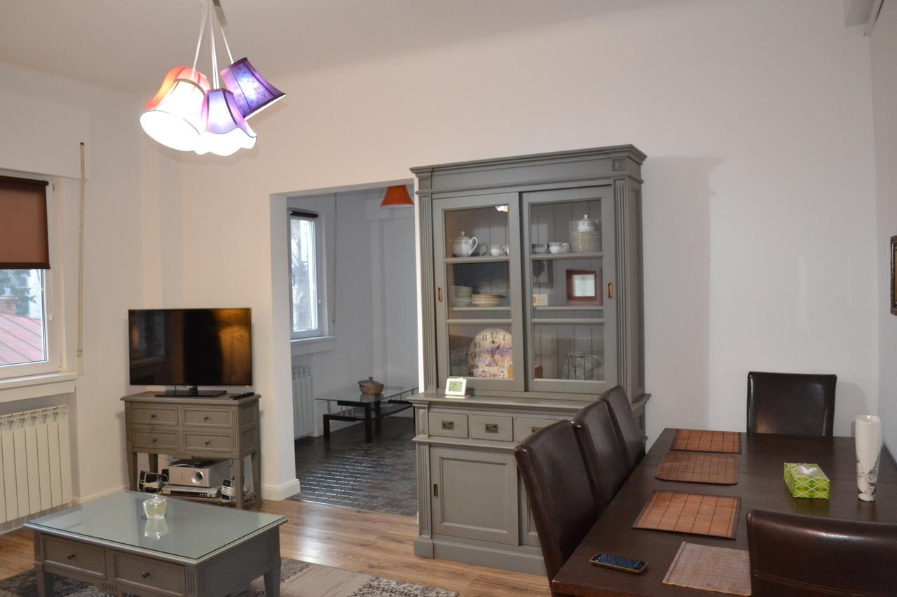 Victoria Plaza Two Bdr Apt Appartement Boekarest Buitenkant foto